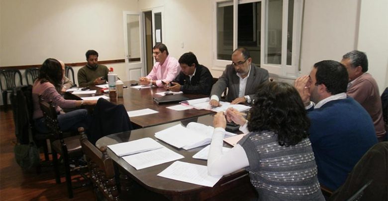 "Paren de fumigar" suspendió reunión con Ambiente