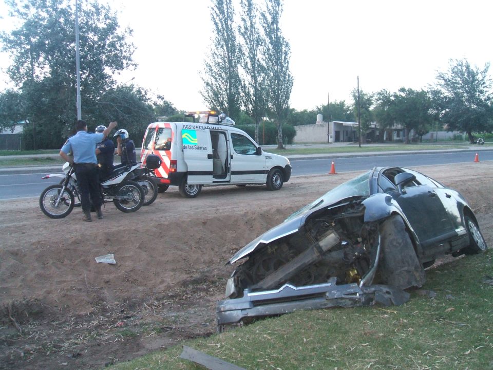 accidente fangio 1 - Diario Resumen de la región
