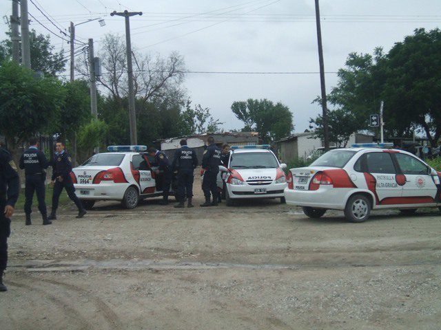 Durante el 2013 comienza el juicio, mientras tanto continúan los allanamientos en la vivienda