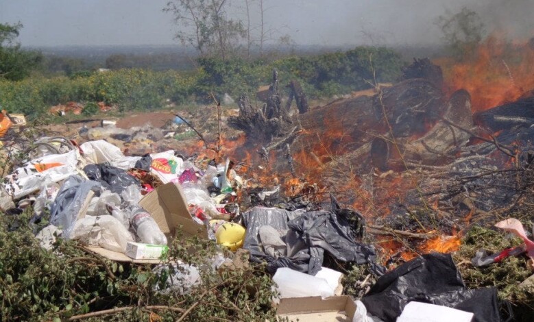 arde el basural 1 - Diario Resumen de la región