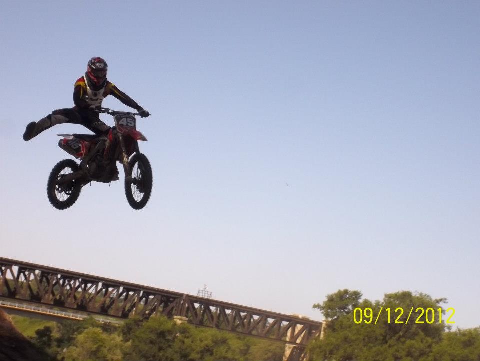 Barrandeguy volando en Río III antes de ser el N°1 en Juniors "A".