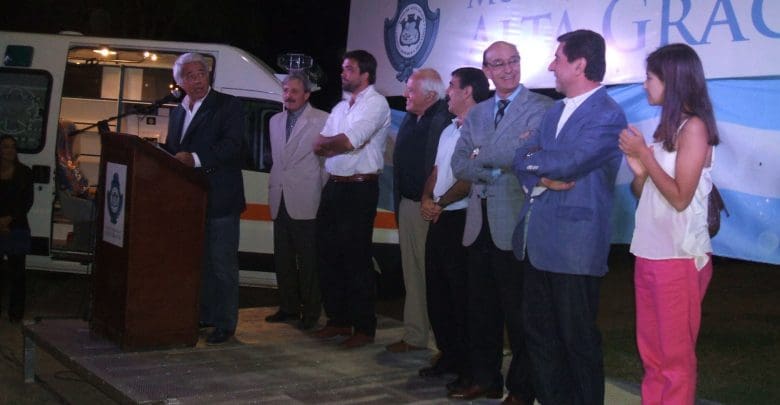 de la sota visito la ciudad y entrego mas de 3 millones al departamento 1 - Diario Resumen de la región