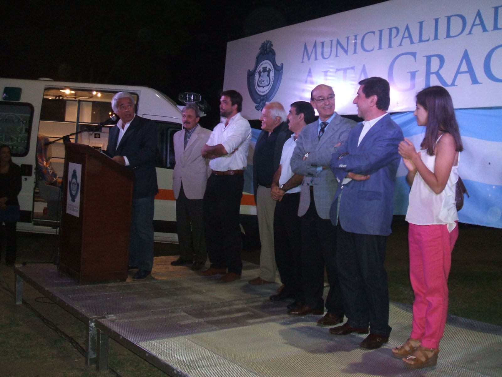 de la sota visito la ciudad y entrego mas de 3 millones al departamento 1 - Diario Resumen de la región