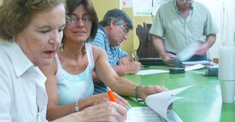en la ultima reunion los integrantes de la comision aseguraron tener muchos motivos este fin de ano para elevar la copa y celebrar 1 - Diario Resumen de la región