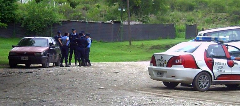 La custodia policial se mantuvo durante toda la caminata”