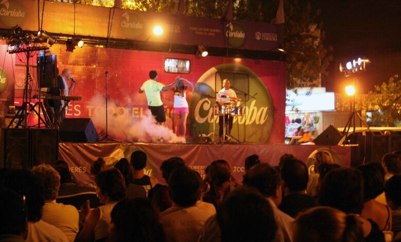 camion agencia cba turismo 1 - Diario Resumen de la región