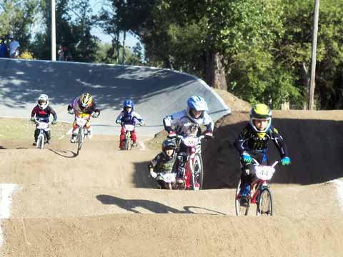 Más de cien ciclistas participaron en la Pista del García Lorca