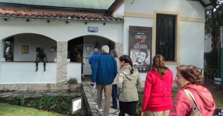 en los museos de la ciudad se vio gran cantidad de turistas 1 - Diario Resumen de la región
