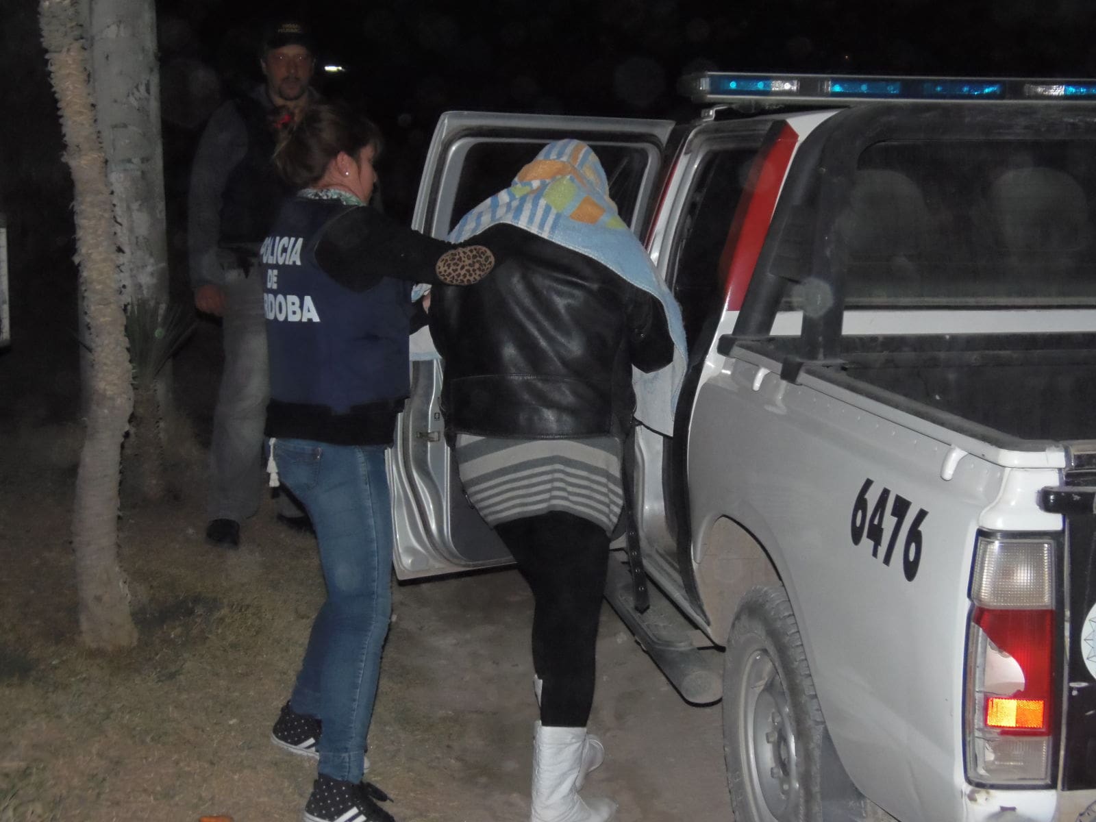 momentos en que era detenida 1 - Diario Resumen de la región
