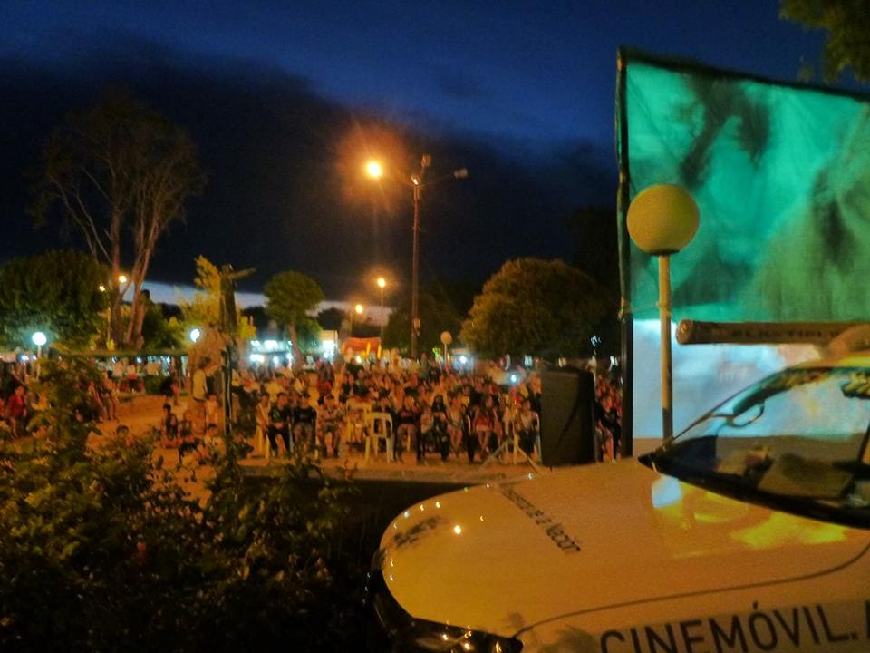 cine movil 1 - Diario Resumen de la región