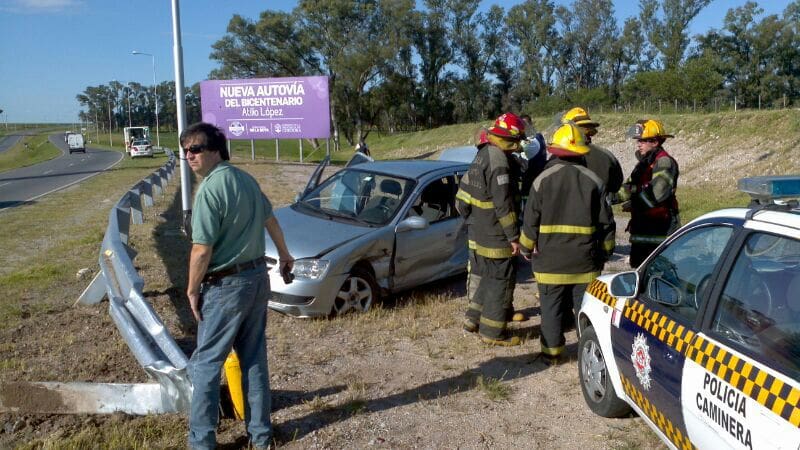 ACCIDENTE AUTOVÍA MARZO 1 - Diario Resumen de la región
