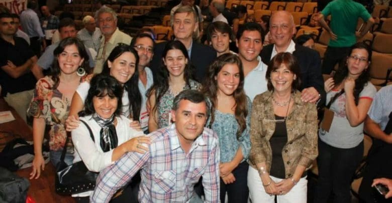 Conferencia Politica 1 - Diario Resumen de la región