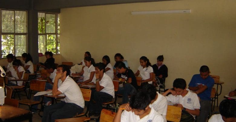 Alumnos 1 - Diario Resumen de la región