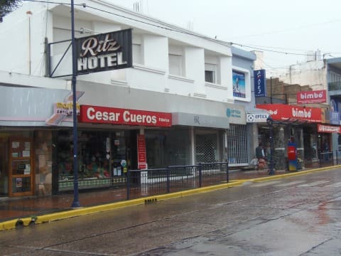 centro comercial cerrado 1 - Diario Resumen de la región