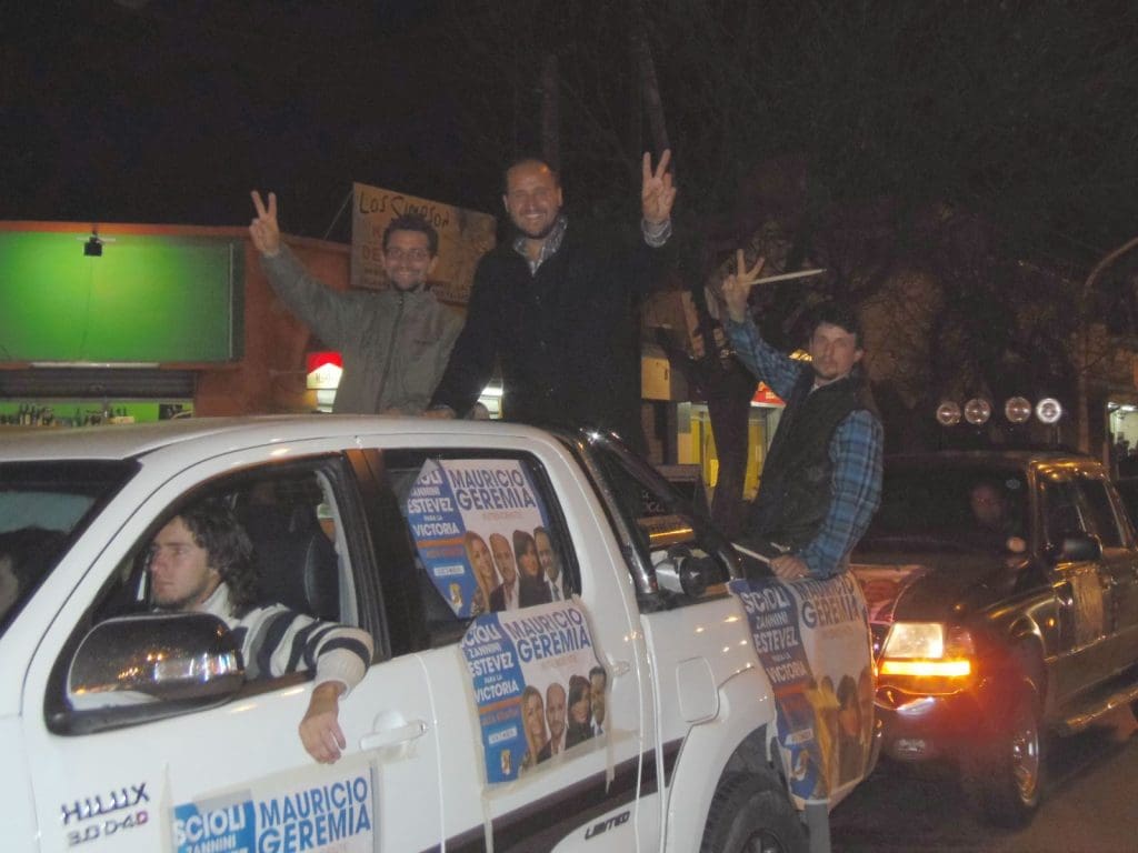 CHOQUE PERONISTA UNO - Diario Resumen de la región