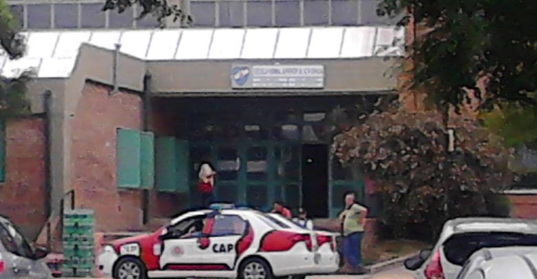 agresion en colegio nacional - Diario Resumen de la región
