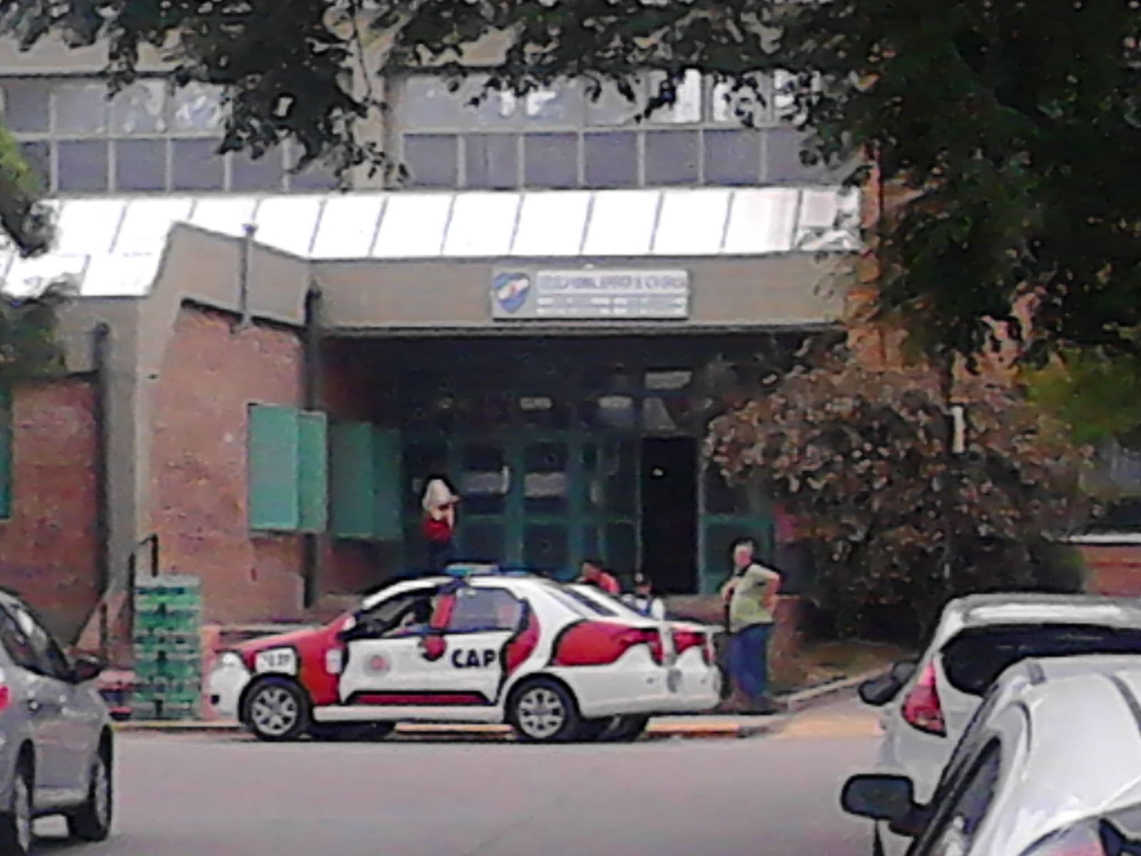 agresion en colegio nacional - Diario Resumen de la región