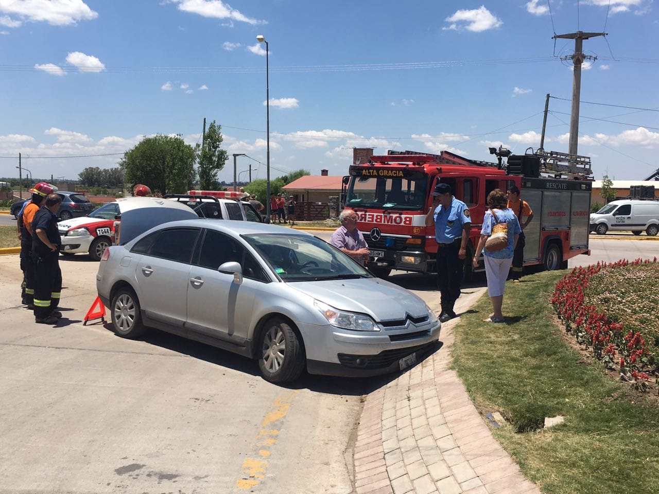Accidente rotonda Portales del Sol 1 - Diario Resumen de la región