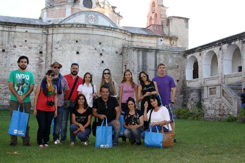 beti con periodistas paraguayos en la estancia jesuitica 1 - Diario Resumen de la región