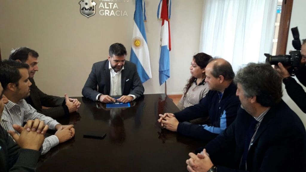 auto uno 1 - Diario Resumen de la región