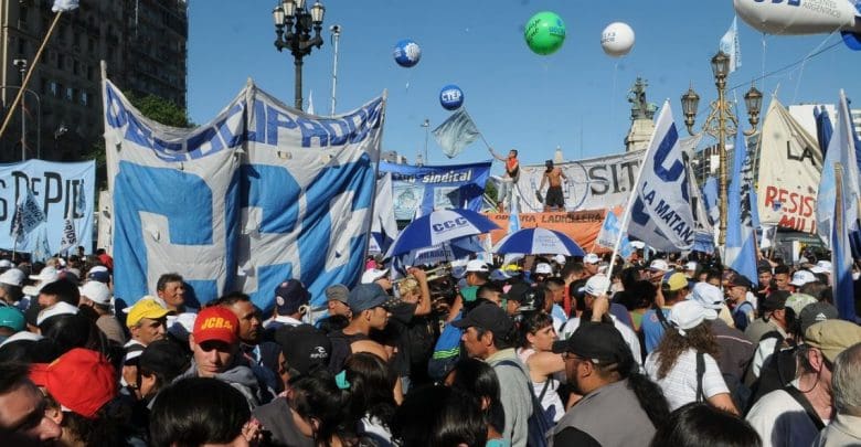 747 TRABAJADORES - Diario Resumen de la región