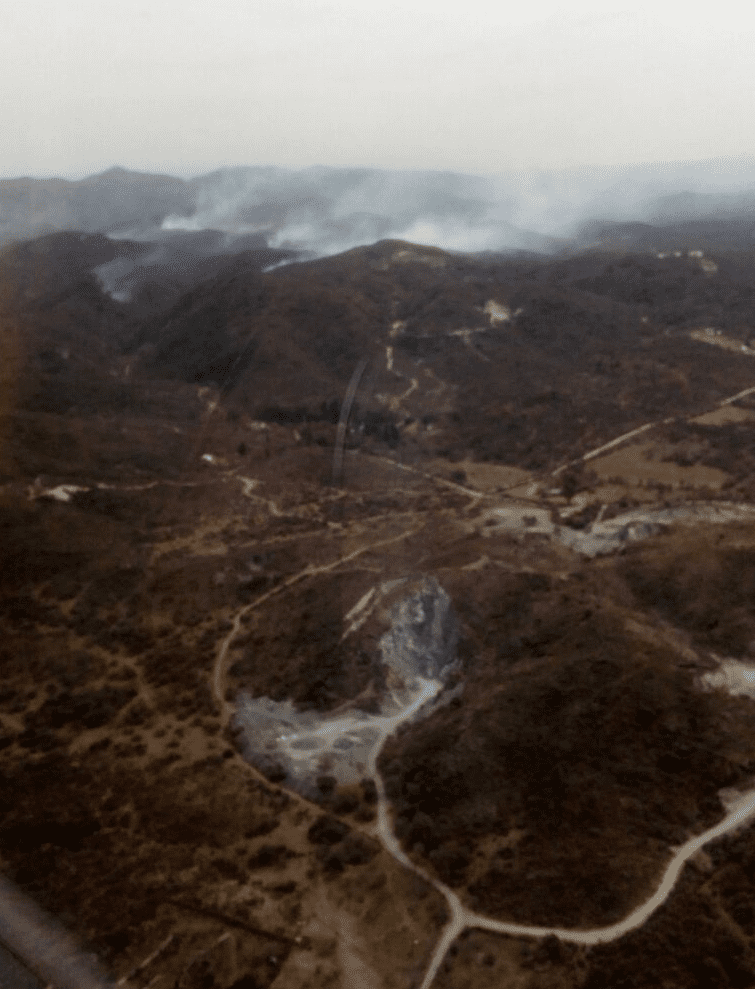 Incendio desde el aire - Diario Resumen de la región