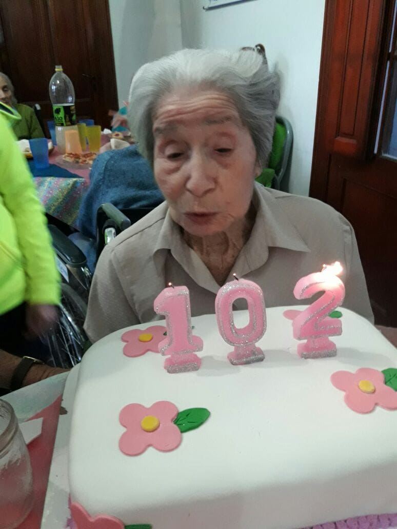 abuela rosa 102 - Diario Resumen de la región