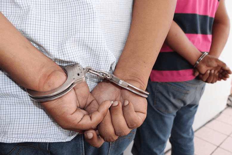 detenidos la bolsa uno - Diario Resumen de la región