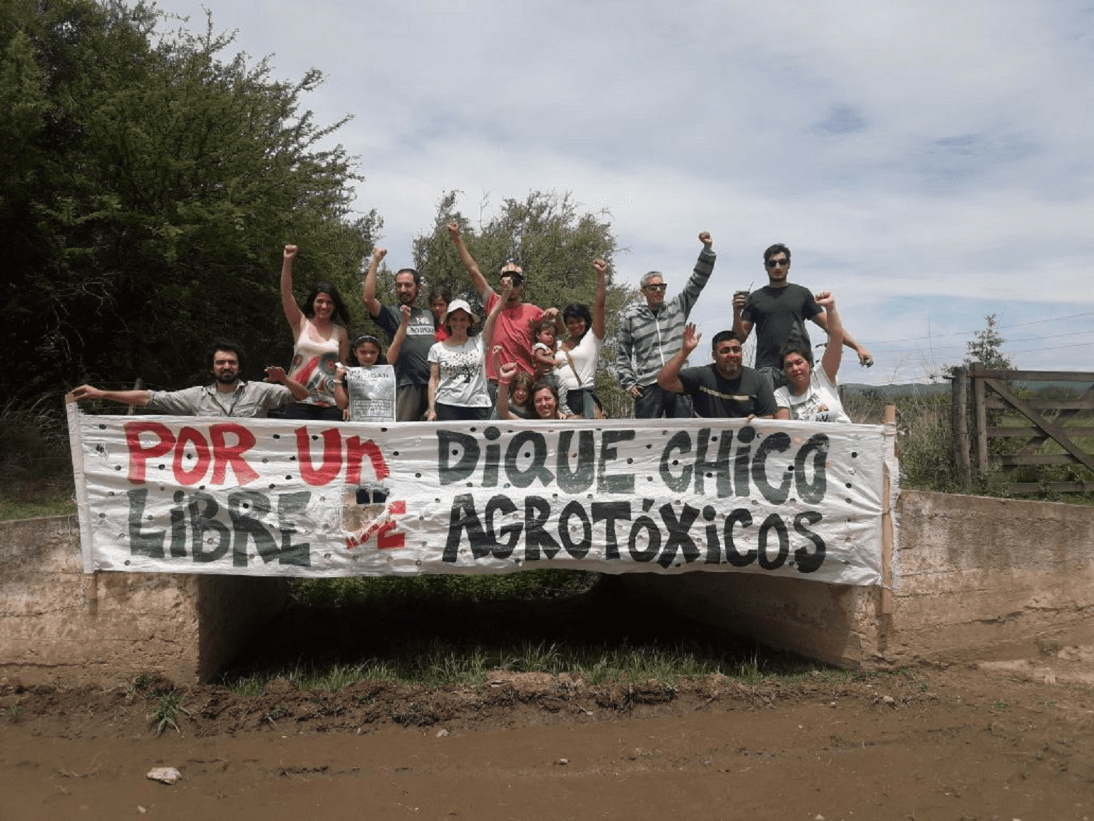 Vecinos de Dique Chico contentos por la ordenanza de agroquímicos - Diario Resumen de la región