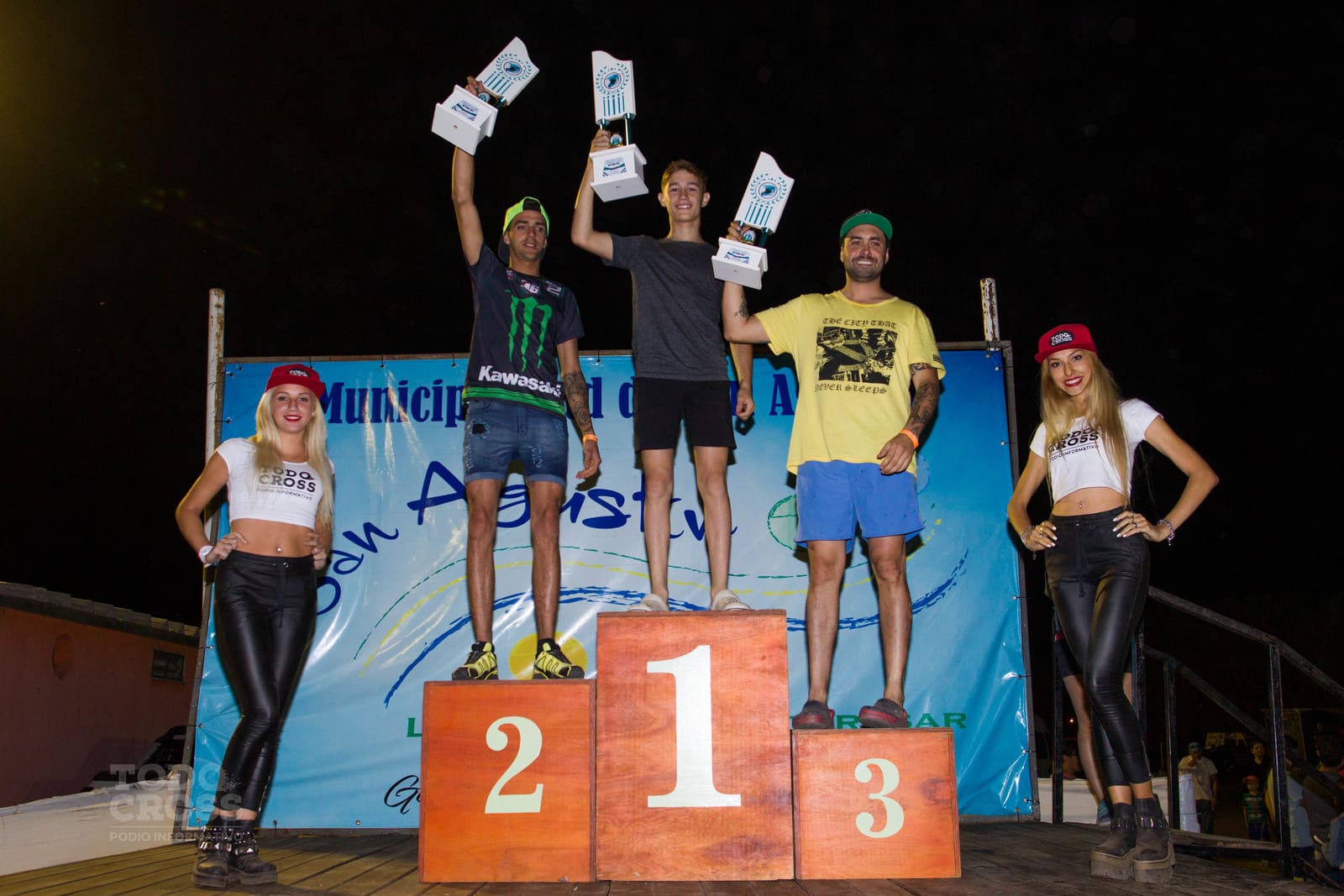 5a7746c8f1910 podios supercross019 - Diario Resumen de la región