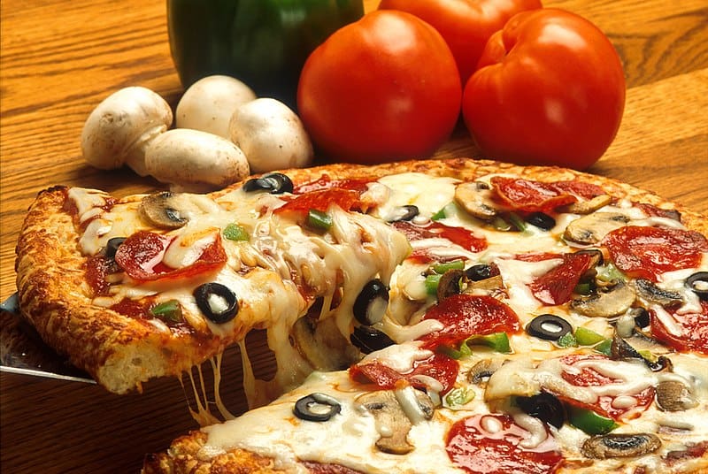 800px Supreme pizza - Diario Resumen de la región