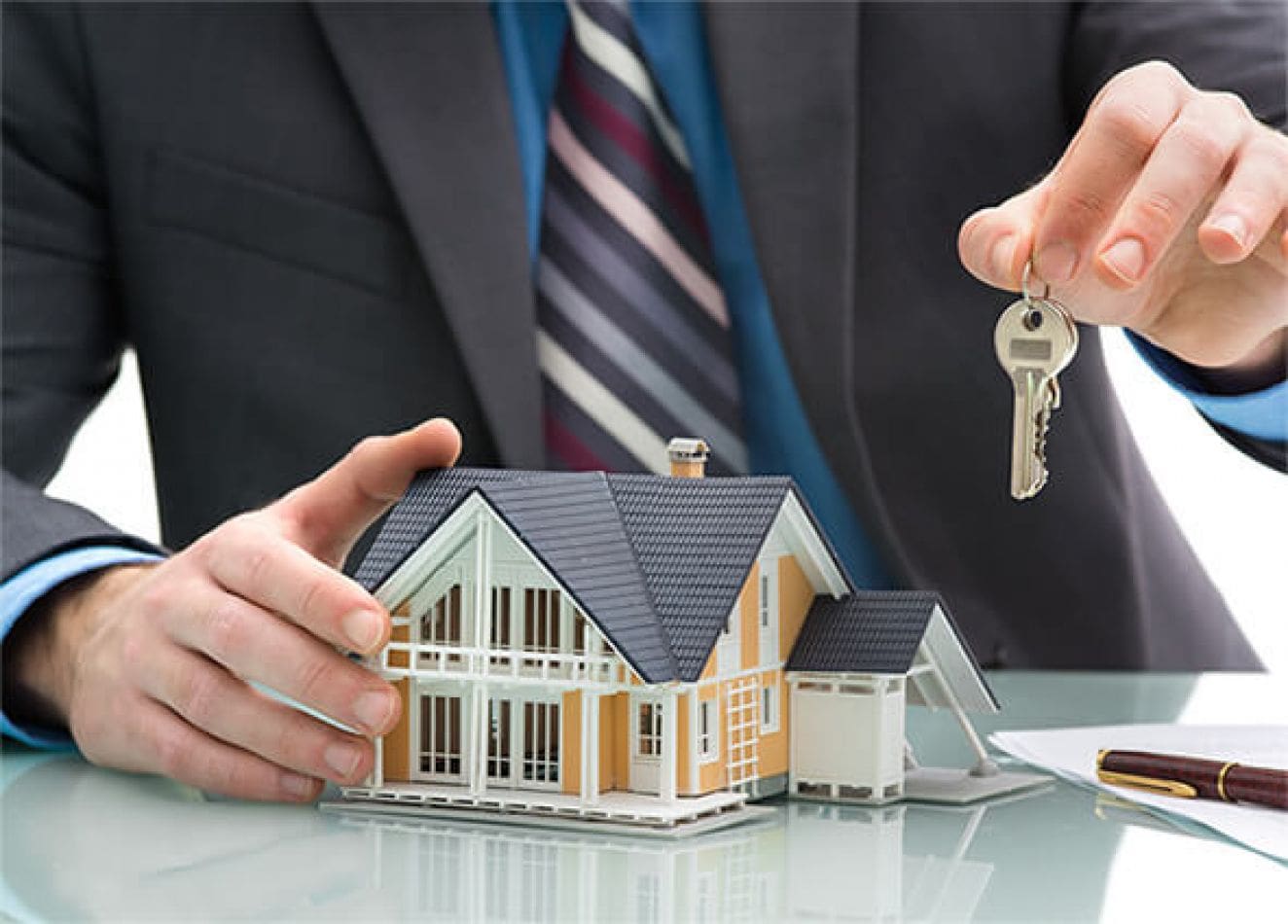 3135 celebran eldia nacional del corredor inmobiliarioen argentina - Diario Resumen de la región