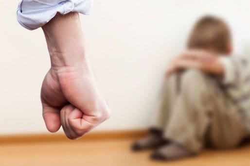 bigstock family violence and aggression 87725543 - Diario Resumen de la región