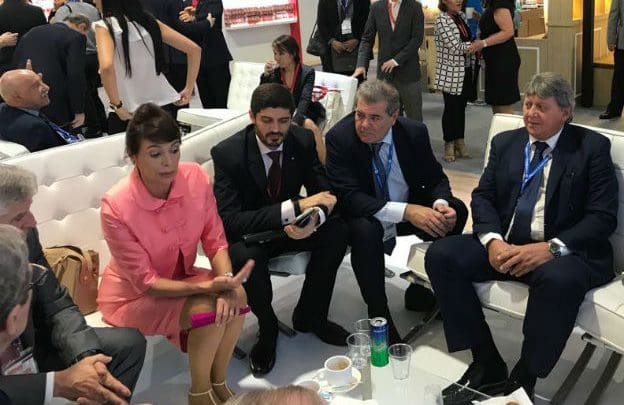 Busso reunión con la Embajadora Argentina - Diario Resumen de la región