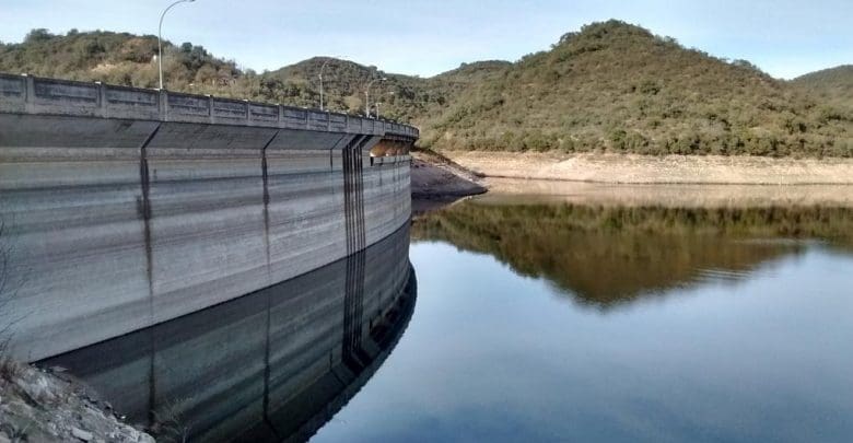 DATA ART 2327680 - Diario Resumen de la región