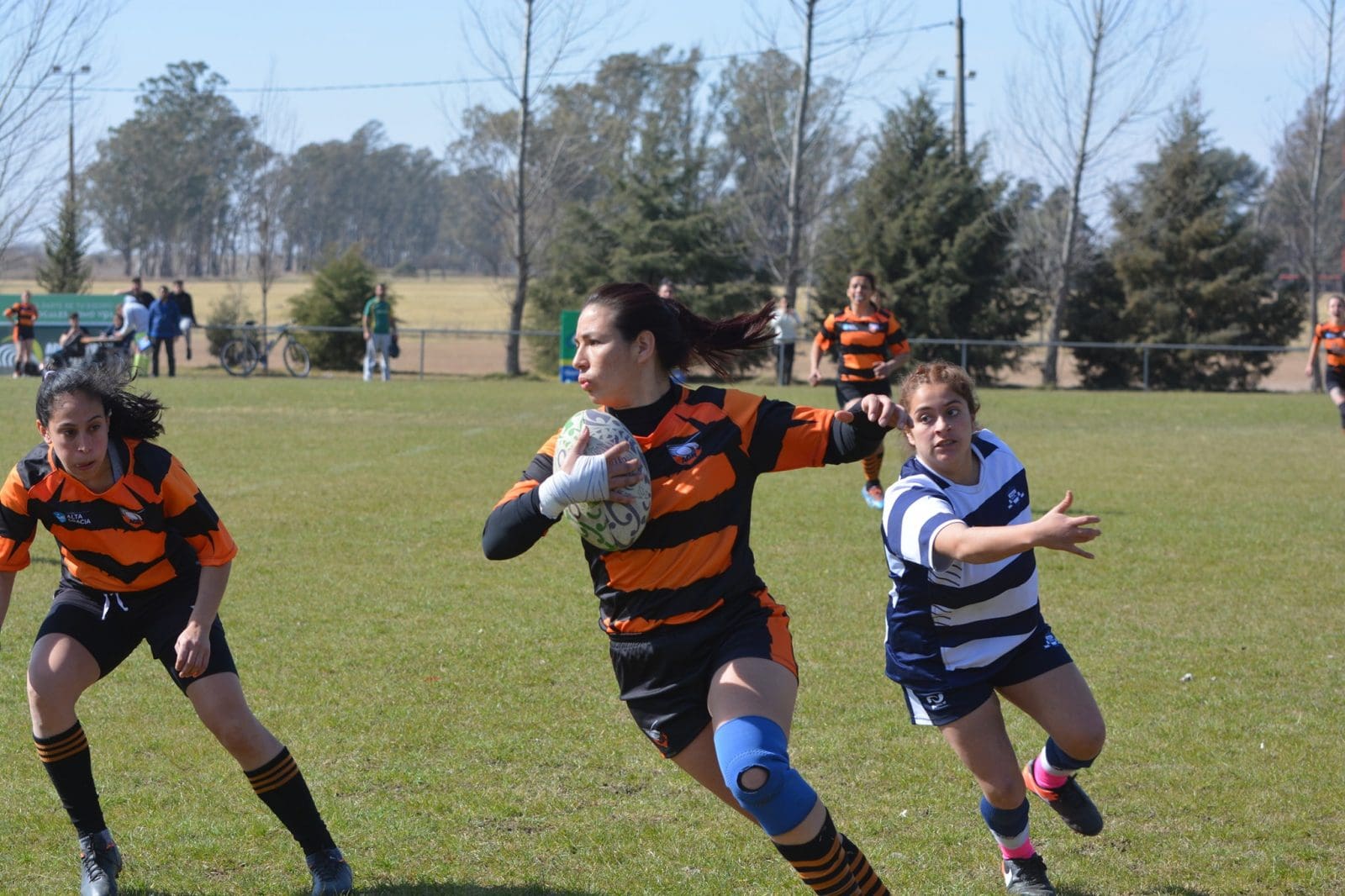 ENCUENTRO DE RUGBY FEMENINO - Diario Resumen de la región