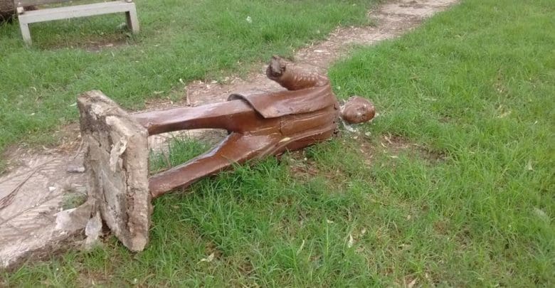 Monumento 12 - Diario Resumen de la región