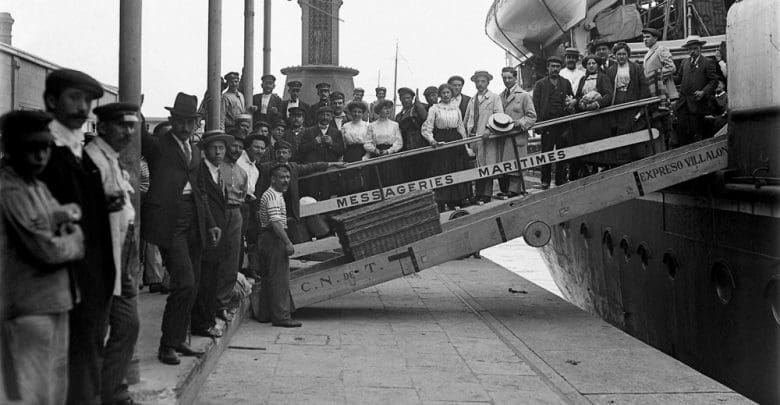 desembarco de inmigrantes - Diario Resumen de la región