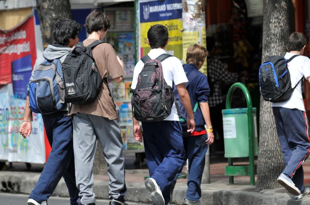 DATA ART 2782176 - Diario Resumen de la región