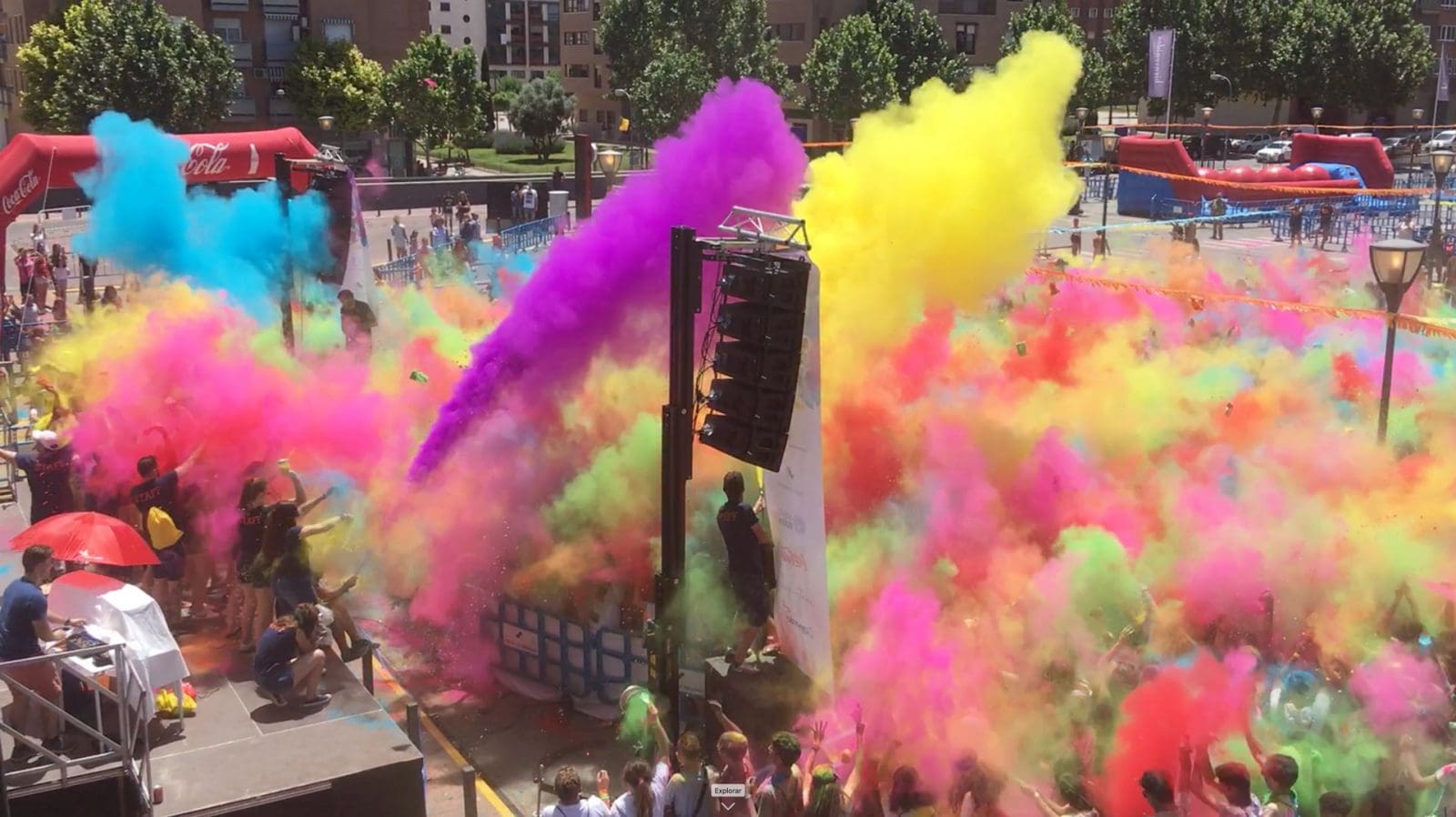 fiesta color - Diario Resumen de la región