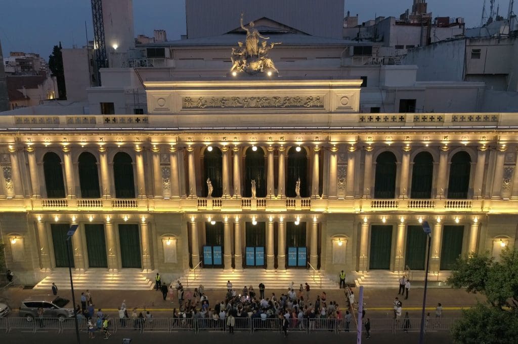 Teatro del Libertador nueva fachada - Diario Resumen de la región