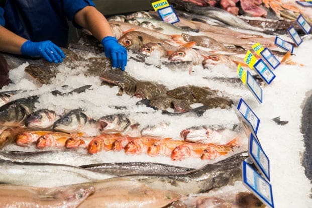 Pescadería en BM Supermercados - Diario Resumen de la región