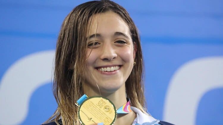 Delfina consiguió tres medallas doradas e hizo historia Foto Reuters - Diario Resumen de la región