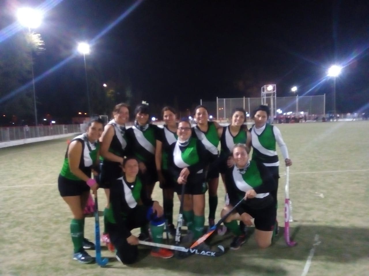 Hockey Sporting debutó con una victoriapag11 - Diario Resumen de la región