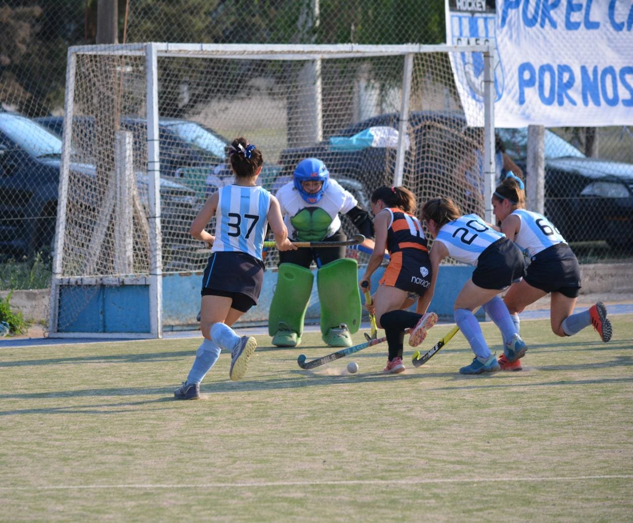 Hockey AGR a un paso de semifinales pag 10 - Diario Resumen de la región