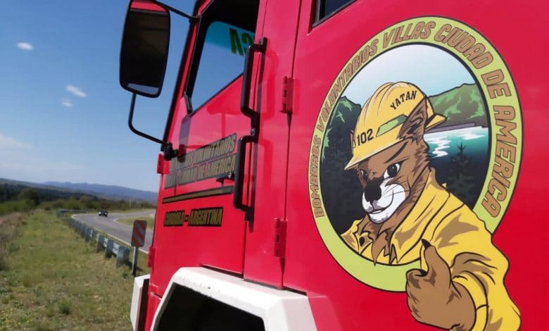 yatan bomberos ciudad de america - Diario Resumen de la región