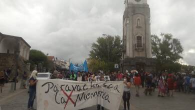 marcha memoria reloj cartel - Diario Resumen de la región