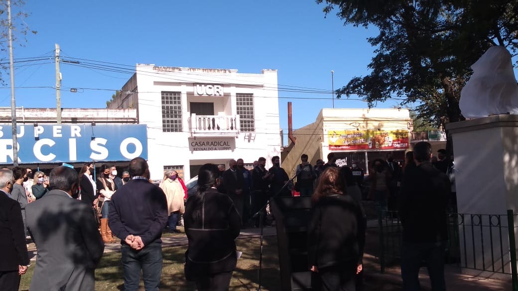 busto luppi acto - Diario Resumen de la región