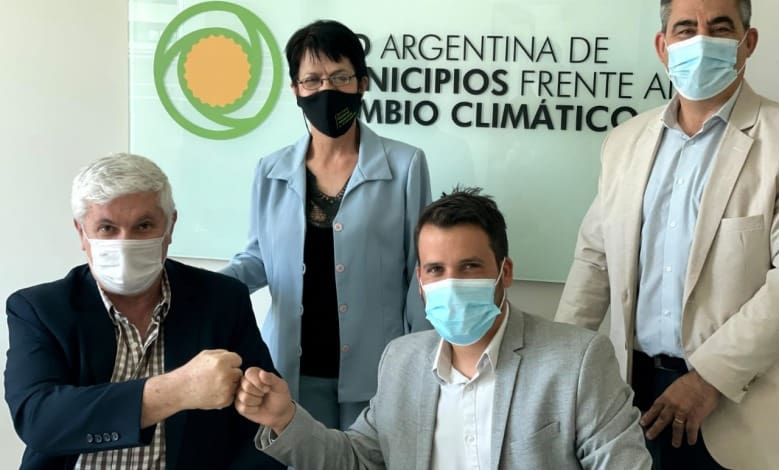 firma convenio cambio climatico - Diario Resumen de la región
