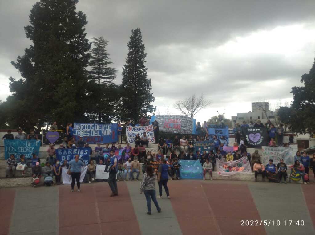 barrios de pie libres del sur plaza mitre - Diario Resumen de la región